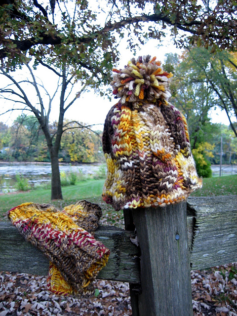 Autumn Rush Hat & Wrist-Warmers