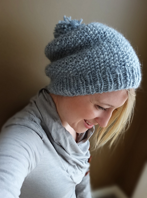 The Seed Stitch Slouch (with pom-pom tutorial)