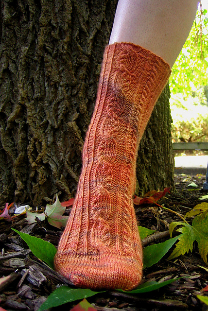 Coiled Cables & Ribs Cabin Socks