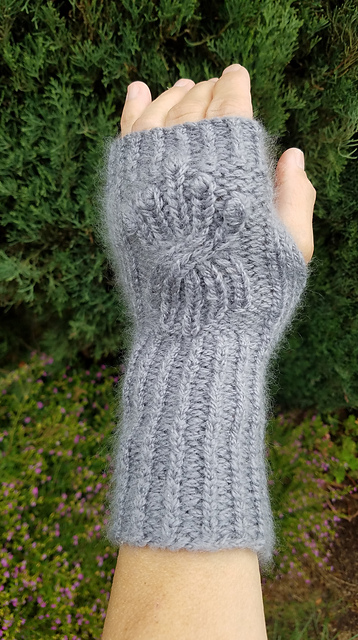 Posy Fingerless Mitts