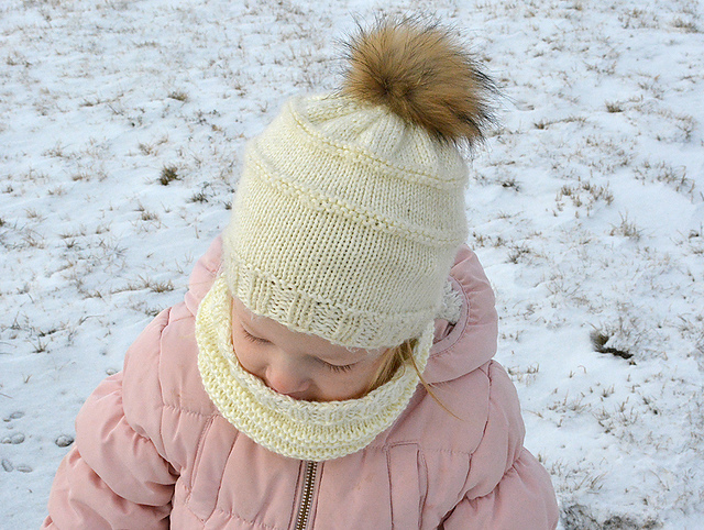 Magic of Winter Hat and Cowl