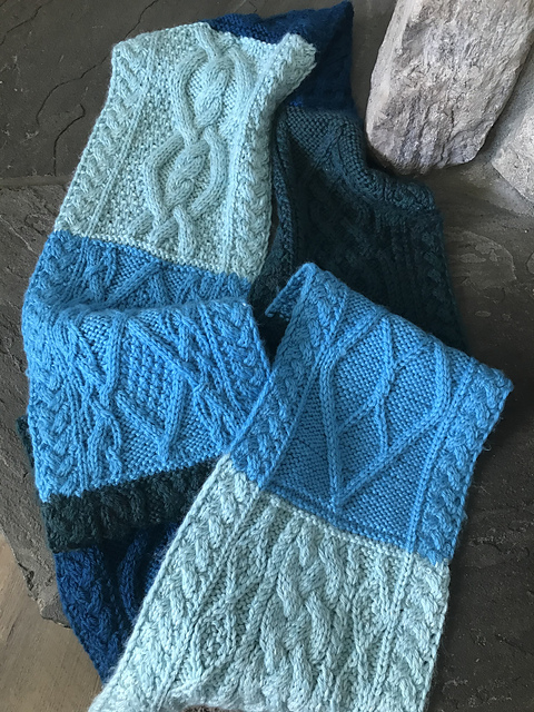 JOY Cable Scarf