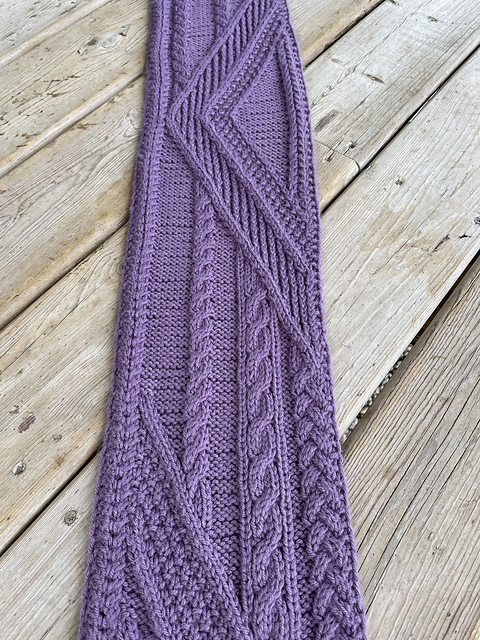 Crisp Cable Scarf