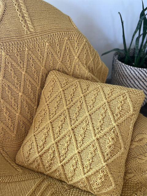 Mindful Knit Pillow
