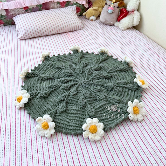Enchanted Daisy Bouquet Blanket