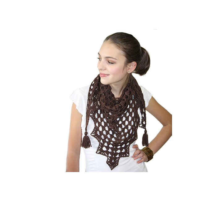 Pretty Triangle Scarf
