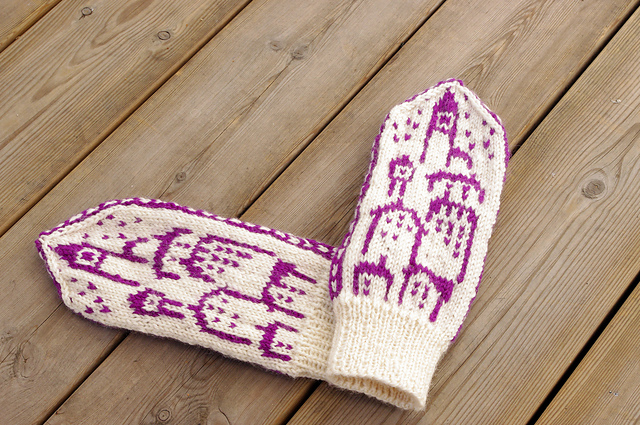 Little town mittens