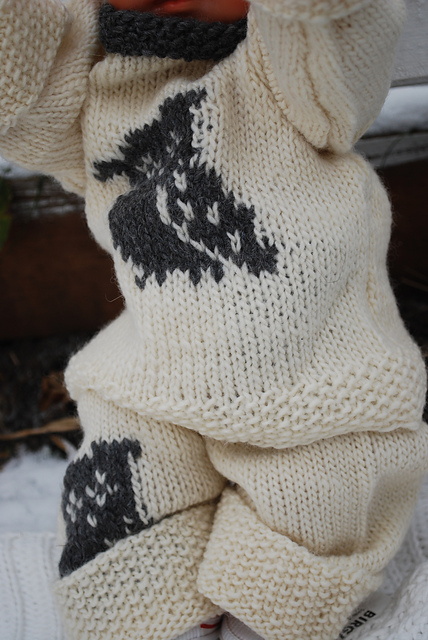 Set with owl or bear