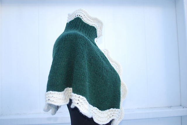 Cowl and wrist warmers