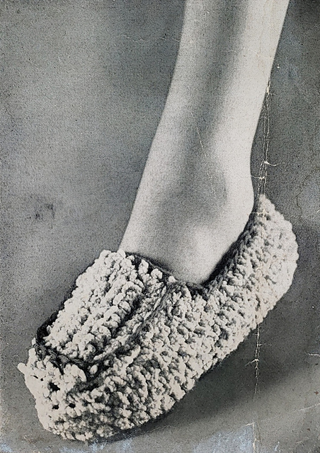 Double Knitting Worsted Slipper No. 1312