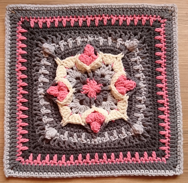 Anna Afghan Square