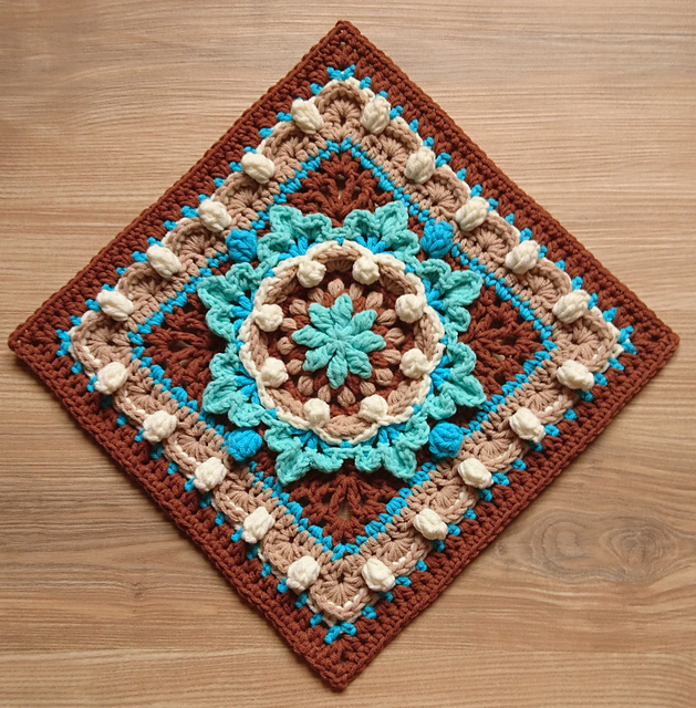 Monika Afghan Square
