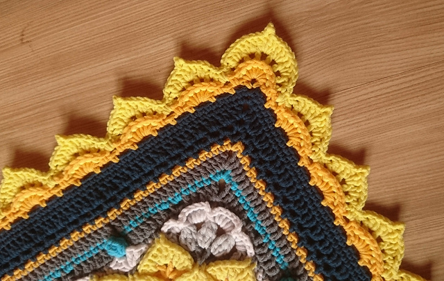 Carefree Moments Border