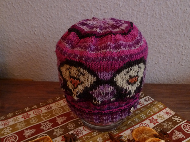 Plitsch Platsch Penguin Hat