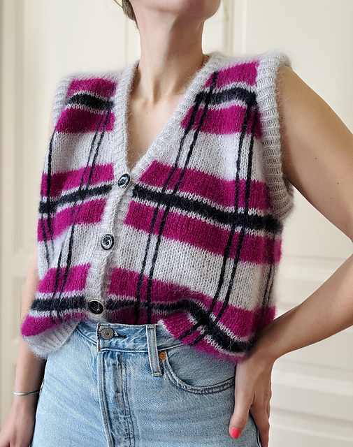 kaval カヴァル／patchwork needle vest (wool) kaval カヴァル／patchwork needle vest (wool) Closeup of the