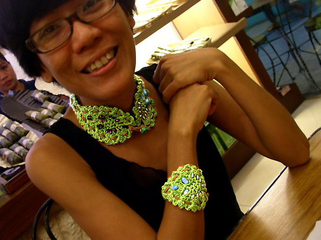 One-Ball-of-Yarn Necklace and Bracelet Set