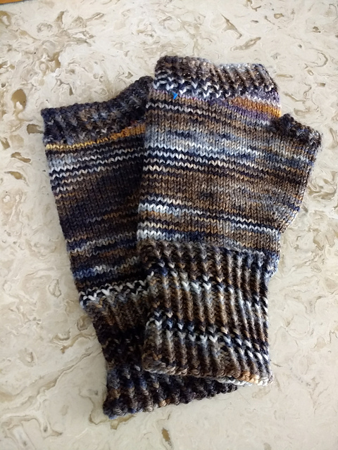 Simply Fitted Fingerless Mitts