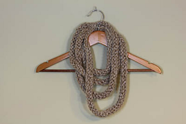 beginners knit chain scarf