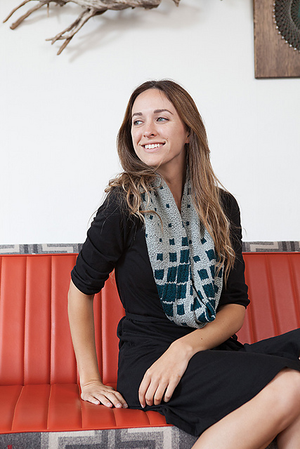 Tipped Tiles Cowl