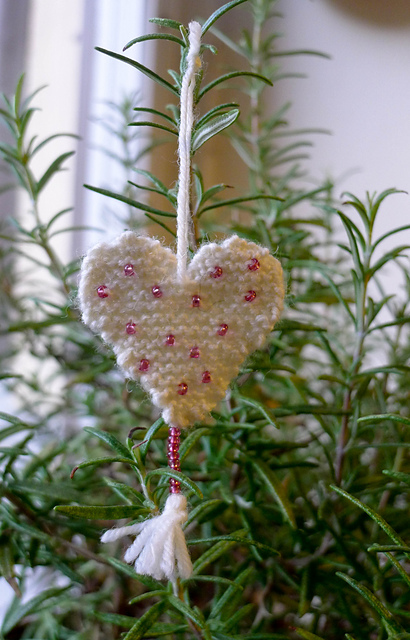 knitted heart for Christmas