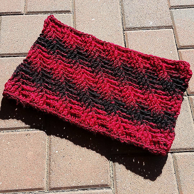 Diagonal Texture Cowl