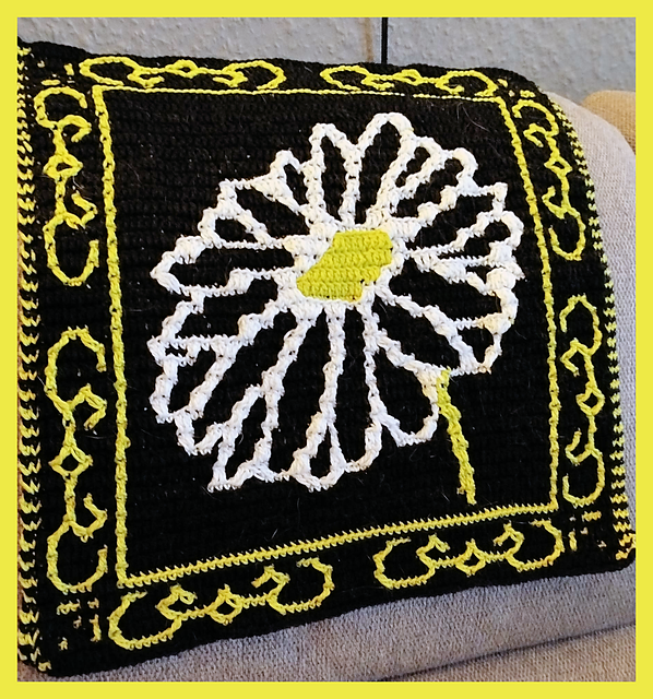 Mosaic Birth flowers daisy