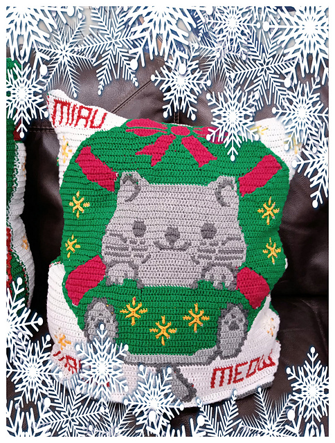 Mosaic Christmas Cat