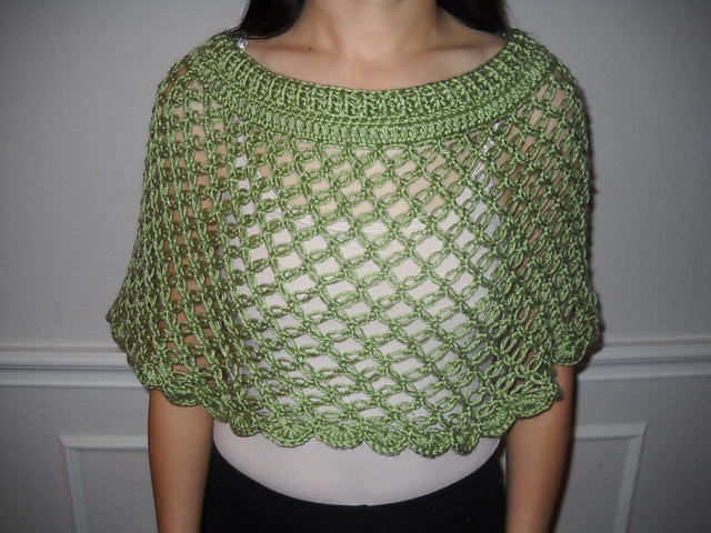 Knot Stitch Capelet