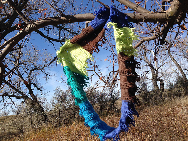 Easy Cakes Cowl