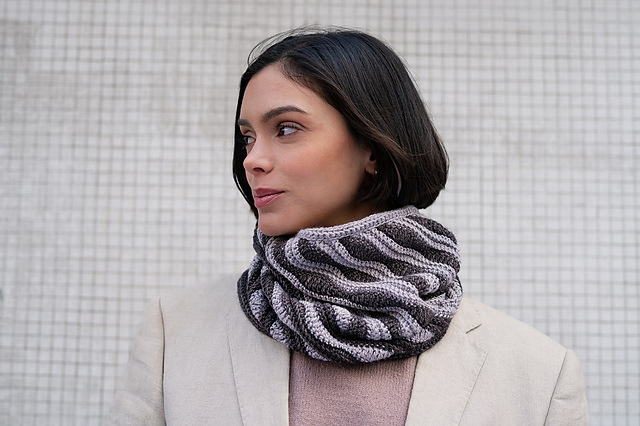 Wave Cowl