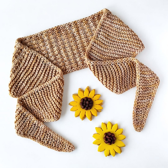 Dora Scarf