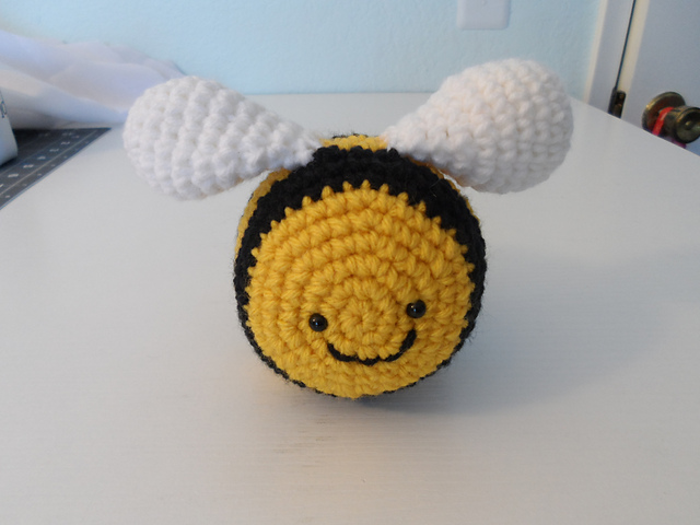 Bee Bzz Bzz 