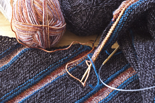Box Elder Diagonal Knit Scarf