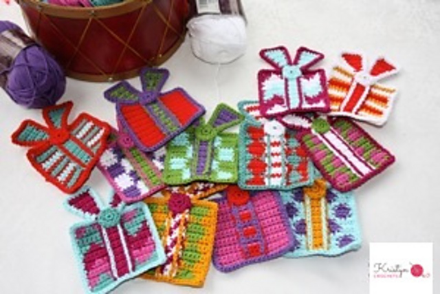 Christmas Gift Garland