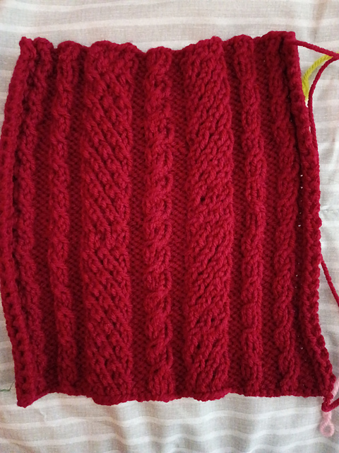 32 Assorted Mock Cables