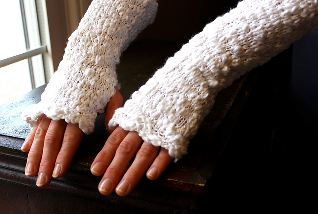 Simple (but heavenly soft!) Gauntlets