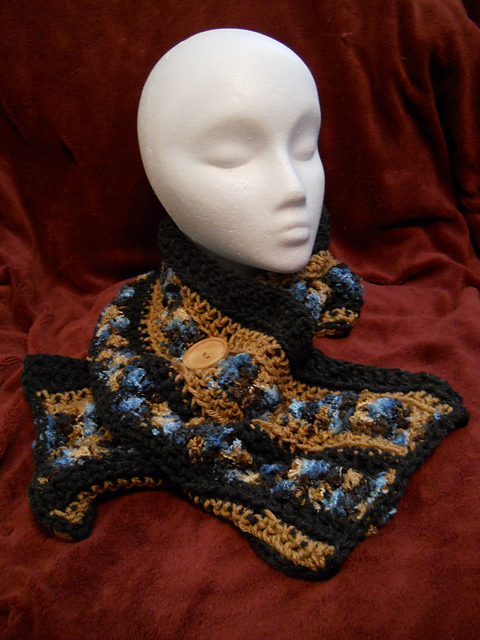 Button Cowl Pattern