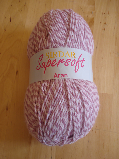 Patron De Tricot Sirdar - Supersoft Aran Rainbow Drops, Chapeaux 5181
