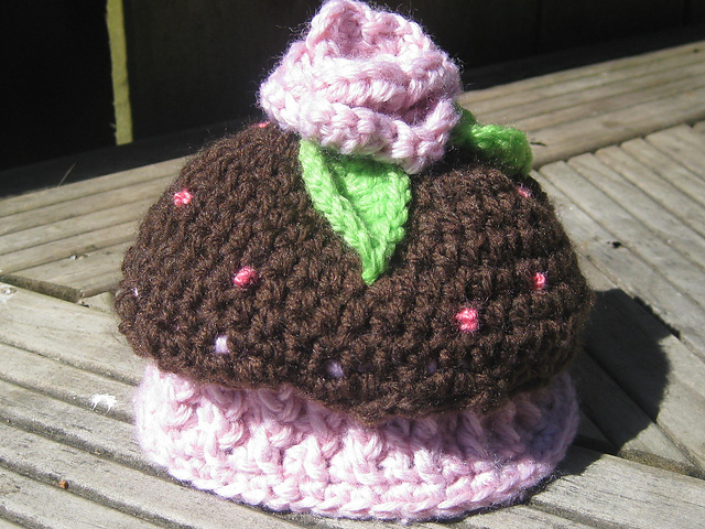 Newborn Cupcake Hat with flower