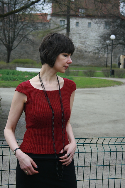 Koolipunane topp/Logo Red Top