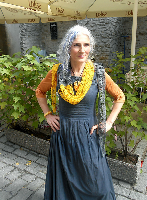 Two colours mesh scarf
