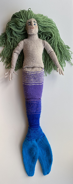 Knitted Mermaid Doll – Amigurumi Knitting Pattern