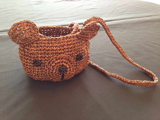 M. Bear Pochette