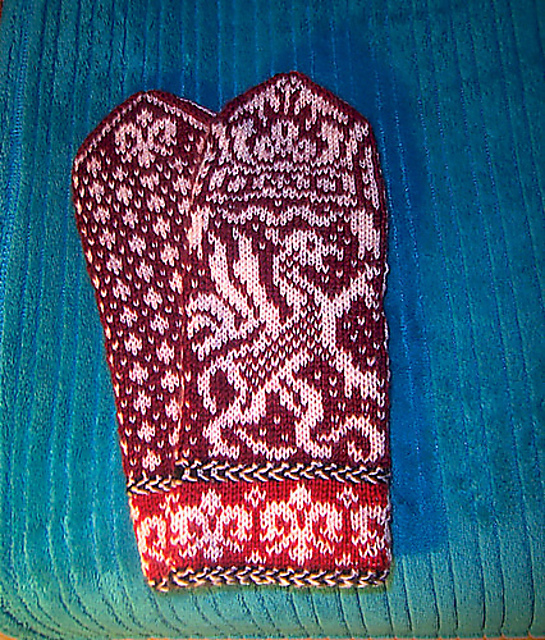 Royal Mittens