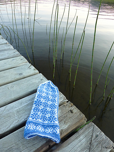 Snowflake Mittens