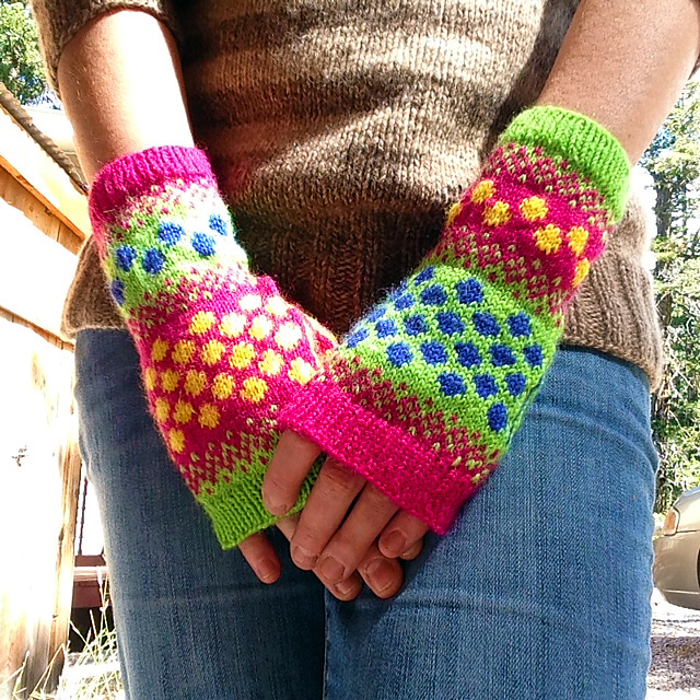 Popping Dots Mitts