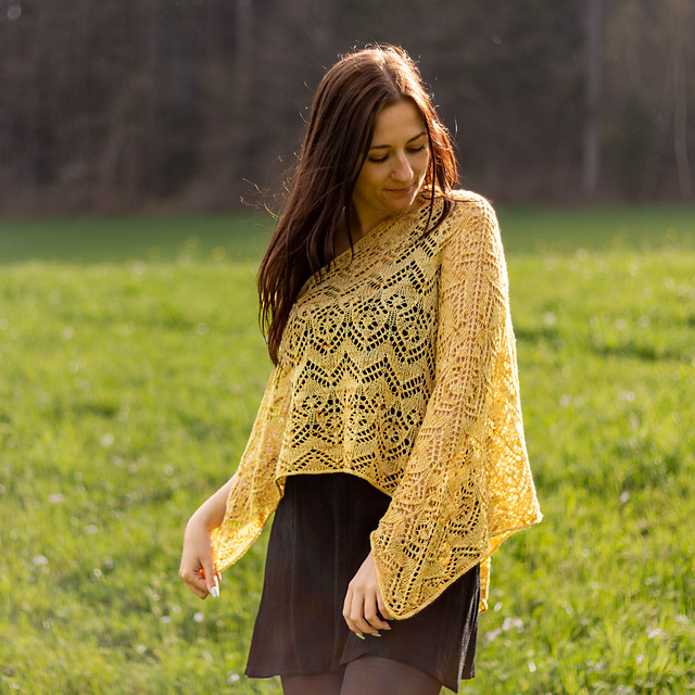Akiko Shawl