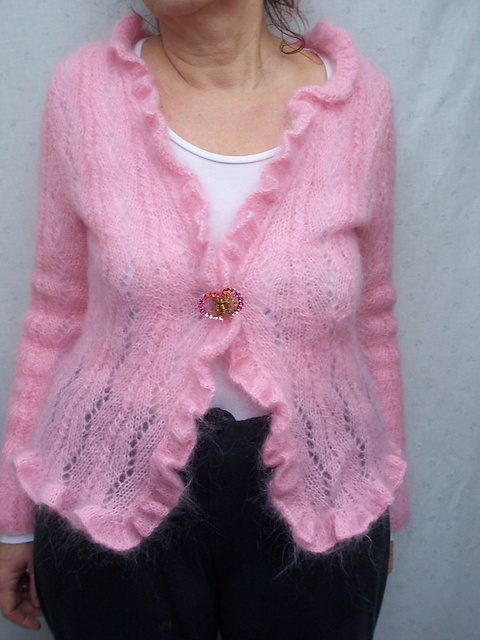 # 26 Ajourjacke mit Häkchenverschluss