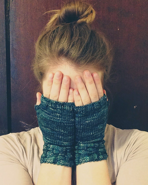 Sandy Mitts