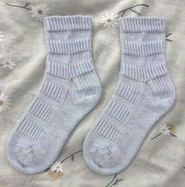 ravelry-cardigan-socks-pattern-by-laura-s-knitting-patterns